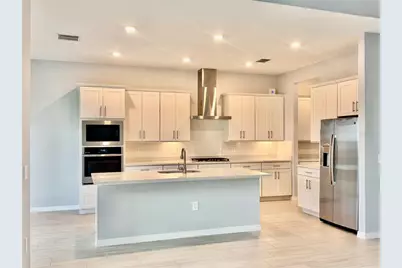 19227 Scallop Loop, Lakewood Ranch, FL 34211 - Photo 2