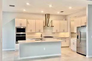19227 Scallop Loop, Lakewood Ranch, FL 34211 - Photo 2