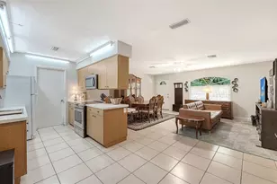 4498 Hidden River Rd, Sarasota, FL 34240 - Photo 10