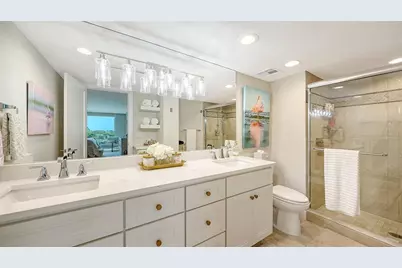 2425 Gulf Of Mexico Drive #1B, Longboat Key, FL 34228 - Photo 14