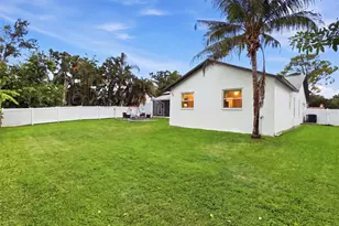 9693 58th St N, Pinellas Park, FL 33782 - Photo 32