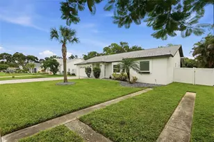 9693 58th St N, Pinellas Park, FL 33782 - Photo 2