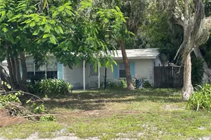 3617 32nd St W, Bradenton, FL 34212 - Photo 2