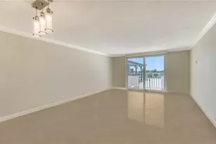 101 S Gulfstream Ave, Sarasota, FL 34236 - Photo 8