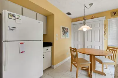 3001 Seawind Circle #10C, Venice, FL 34293 - Photo 12