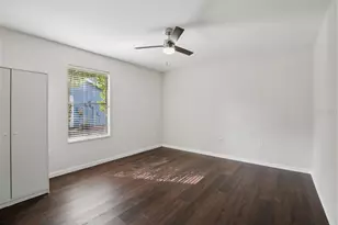 665 Eastpointe Pkwy, Sarasota, FL 34232 - Photo 18