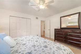 1749 Hillview St, Sarasota, FL 34239 - Photo 12