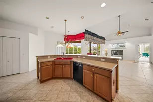 8214 Barton Farms Blvd, Sarasota, FL 34240 - Photo 12