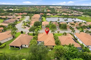 8059 36th St Cir E, Sarasota, FL 34243 - Photo 12