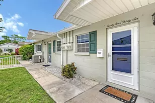 2436 Golf Course Dr, Sarasota, FL 34234 - Photo 4