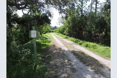 905 Colonial Road, Venice, FL 34293 - Photo 8