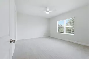 2605 Star Apple Wy, Sarasota, FL 34240 - Photo 18