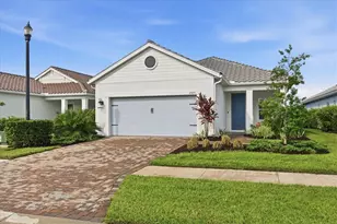 2605 Star Apple Wy, Sarasota, FL 34240 - Photo 1