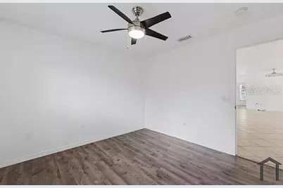 4404 Meadow Creek Circle, Sarasota, FL 34233 - Photo 22