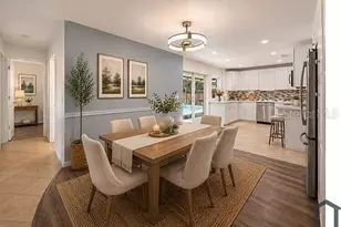 4404 Meadow Creek Cir, Sarasota, FL 34233 - Photo 6