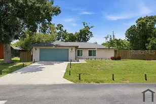 4404 Meadow Creek Cir, Sarasota, FL 34233 - Photo 2