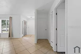 4404 Meadow Creek Cir, Sarasota, FL 34233 - Photo 16