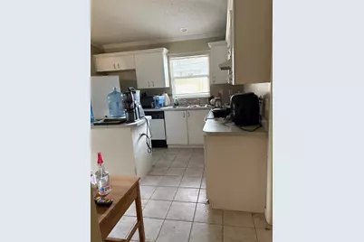 3743 Wake Avenue, Sarasota, FL 34240 - Photo 2