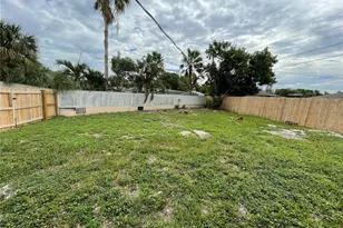 2001 Princeton Ave, Bradenton, FL 34207 - Photo 28