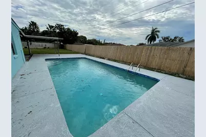 2001 Princeton Avenue, Bradenton, FL 34207 - Photo 12