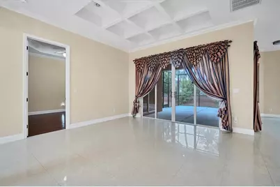 2780 Bethel Court S, Saint Petersburg, FL 33712 - Photo 6