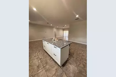 5119 Rilma Avenue, Sarasota, FL 34234 - Photo 4
