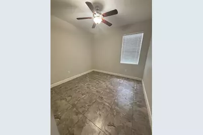 5119 Rilma Avenue, Sarasota, FL 34234 - Photo 8