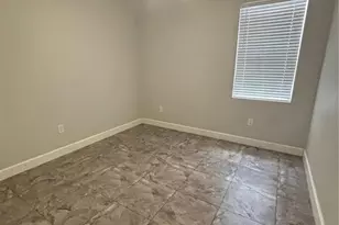 5119 Rilma Ave, Sarasota, FL 34234 - Photo 8