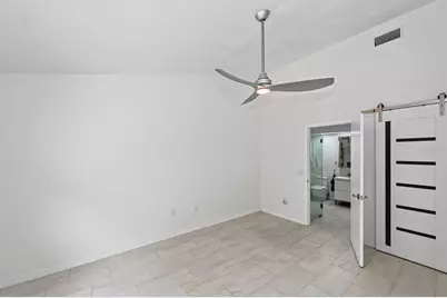 5623 Monte Rosso Road, Sarasota, FL 34243 - Photo 18