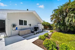 4711 Placid Cir, Sarasota, FL 34231 - Photo 32
