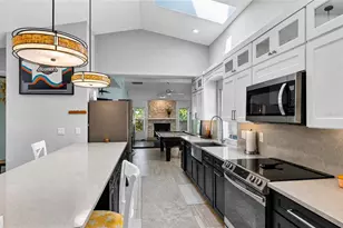 4711 Placid Cir, Sarasota, FL 34231 - Photo 8