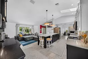 4711 Placid Cir, Sarasota, FL 34231 - Photo 14