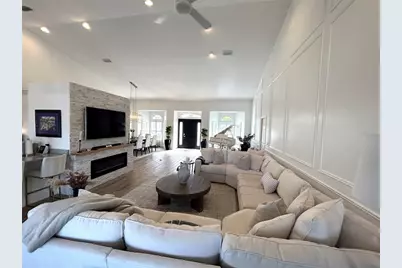 12109 Clubhouse Drive, Bradenton, FL 34202 - Photo 6