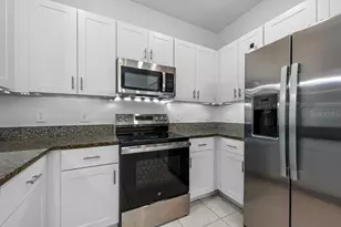 9177 Bonita Mar Dr, Parrish, FL 34219 - Photo 4