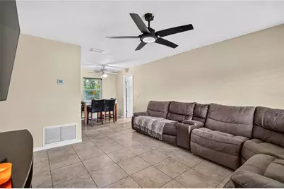 2316 Powell Circle, Sarasota, FL 34234 - Photo 6