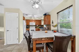 2316 Powell Cir, Sarasota, FL 34234 - Photo 14