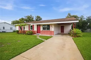 2316 Powell Cir, Sarasota, FL 34234 - Photo 2