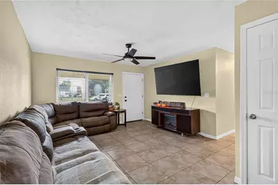 2316 Powell Circle, Sarasota, FL 34234 - Photo 8