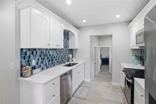 1902 St George Dr, Bradenton, FL 34208 - Photo 10
