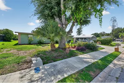 3108 8th Avenue E, Palmetto, FL 34221 - Photo 4
