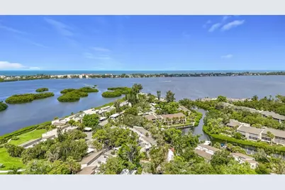 1601 Pelican Point Drive #215, Sarasota, FL 34231 - Photo 2