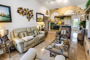8294 Key Royal Cir, Naples, FL 34119 - Photo 12