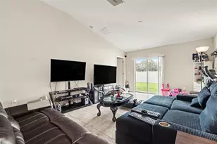 17054 Yellow Pine St, Wimauma, FL 33598 - Photo 8