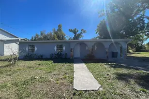 525 E Helen Ave, Punta Gorda, FL 33950 - Photo 1