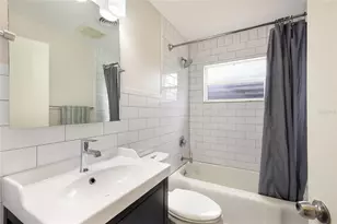 2070 Hyde Park St, Sarasota, FL 34239 - Photo 26