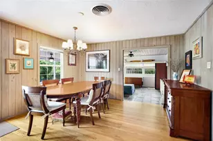 2070 Hyde Park St, Sarasota, FL 34239 - Photo 12