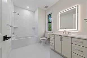 656 Tropical Cir, Sarasota, FL 34242 - Photo 50
