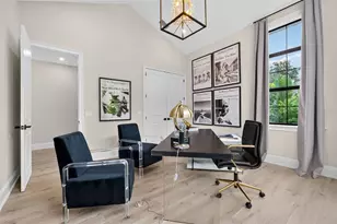656 Tropical Cir, Sarasota, FL 34242 - Photo 40