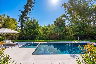 656 Tropical Circle, Sarasota, FL 34242 - Photo 78