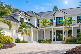656 Tropical Cir, Sarasota, FL 34242 - Photo 4